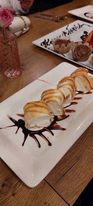 Eispalatschinke at Vevi in Vienna