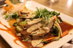 Lạc Hồng  at Vevi in Vienna