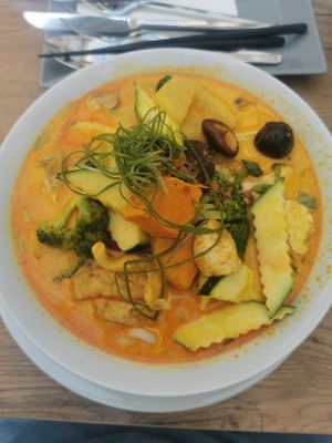 Vietnamese curry at Vevi in Vienna