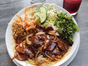 Mi Tron at Vevi in Vienna