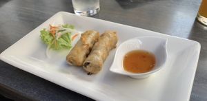 Crispy Summer Roll at Vevi in Vienna