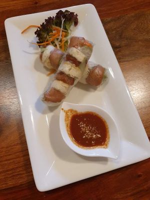 Summer roles with tofu at Vevi in Vienna