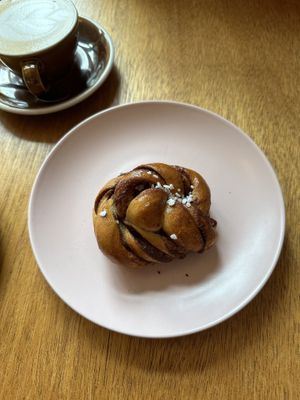 Cinnamon bun  at Loaf Sourdough Bakery in Utrecht