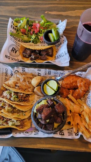 Tacos de bistec, chicharrón con guacamole, papas con salsa de chipotle, boneless y un taco de chicharrón en salsa verde #Veganuary at Revolucion Verde - Colonia Centro in Monterrey