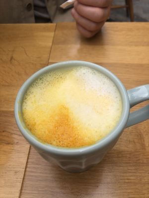 Chai latte  at Amendūla Café in Paris