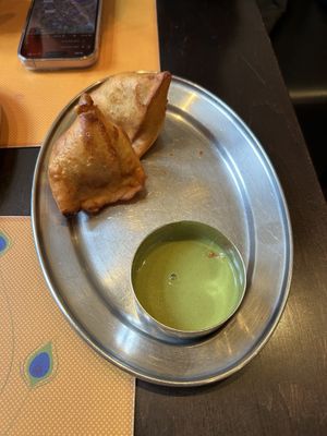 Samosa starters  at Krishna Vilas in Eindhoven