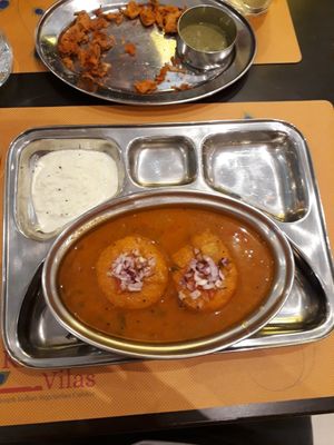 Sambar vada (vegan) at Krishna Vilas in Eindhoven