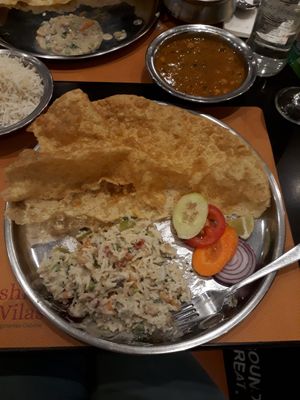 Chana batura and navratan kurma at Krishna Vilas in Eindhoven