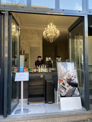 Take away available  at Chimneys in Berlin