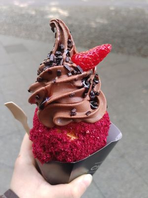 Raspberry Love at Chimneys in Berlin