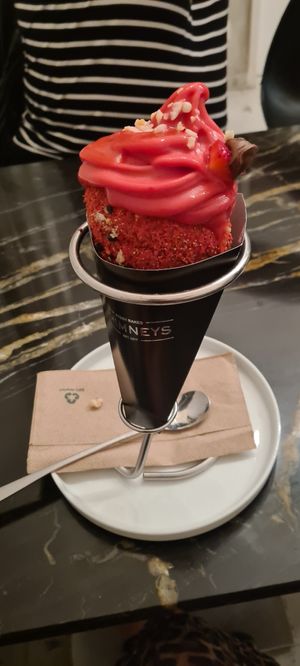 Strawberry love at Chimneys in Berlin