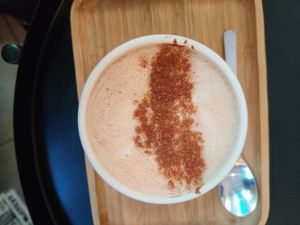 Chai latte at NEØ Coffee House in Barcelona