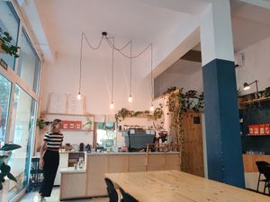  at NEØ Coffee House in Barcelona