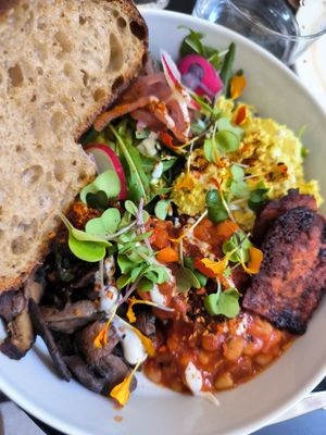 Combinado at NEØ Coffee House in Barcelona