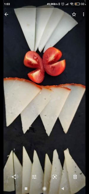 Plato de quesos típico de cabra payoyo at Zahara Natural in Zahara De Los Atunes