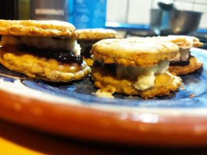 Crackers with cream and blueberries jam at La Rosina Ecovillage in Las Huertas De Cansa