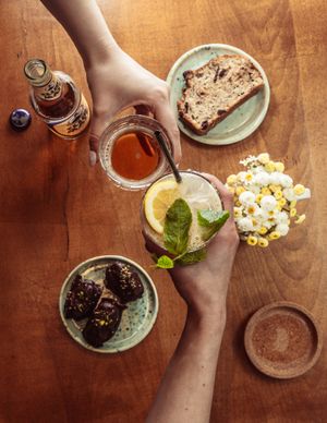 Sweet and healty 

Snickers bomb and banana bread, Homemade Iced Tead, and Club Mate at VeZa in Belgrade