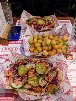 berlin doner kebab, doner teller, tater tots at Döner Summer in Leeds