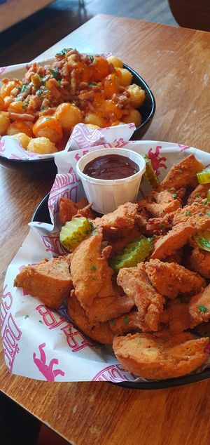 Bbq chicken and cheezy bacon tots at Döner Summer in Leeds