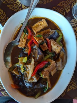 Eggplant with tofu, peppers, and basil at The Basil in Carson City