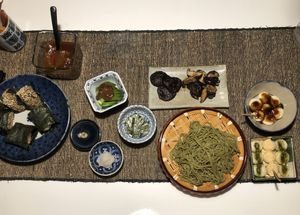 Onigiri, soba, shiitaki, odango😍😍😍 and of course some pickles 😋😋😋 at Gosha Nagashima Studiogosha of Fine Art in Beelitz-heilstaetten