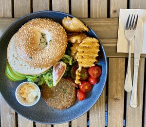 Super breakfasts at Vego Coffee 齋啡 in Kowloon