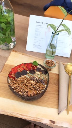 Smoothie bowl 🍓 at Beans & Nuts in Bern