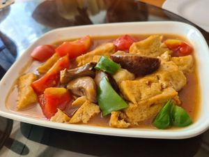 Tahu kombinasi at Che Hwa in Jakarta