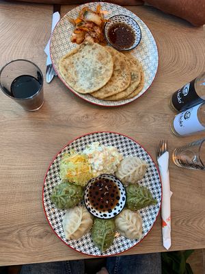 Mongolische Teigtaschen + dumplings  at Veganaa in Berlin