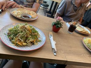 Spinat noodles + mongolische teigtaschen  at Veganaa in Berlin