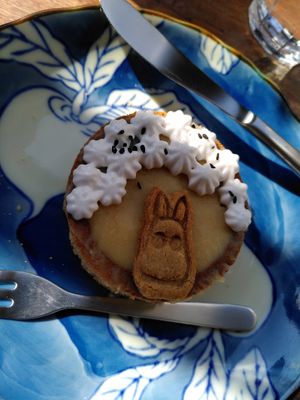 Yuzu tartelette at Mori Cafe in Paris