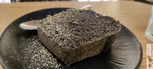 Black Sesame cake at Mori Cafe in Paris