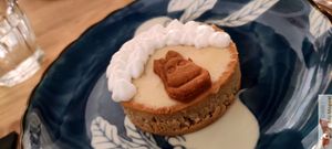 Yuzu Meringue tartelette at Mori Cafe in Paris