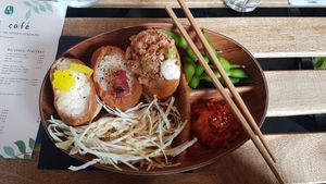 Bento at Mori Cafe in Paris