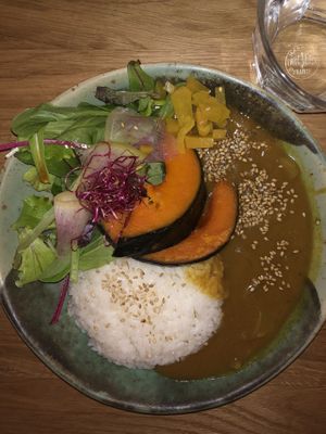 Curry rice 🍛  #Veganuary at Mori Cafe in Paris