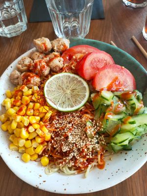 Hiyashi Chuka at Mori Cafe in Paris