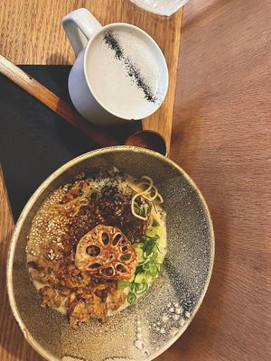 vegan ramen and a sesame drink at Mori Cafe in Paris