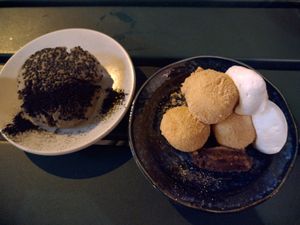 Black sesame cookie and dango mochi at Mori Cafe in Paris