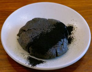 Black sesame cookie at Mori Cafe in Paris