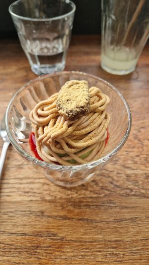 Glace façon Mont-blanc at Mori Cafe in Paris