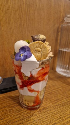 Coupe glacée Parfait at Mori Cafe in Paris