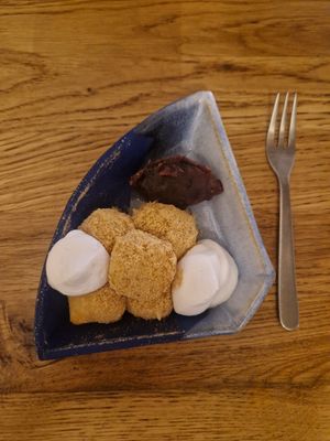  at Mori Cafe in Paris