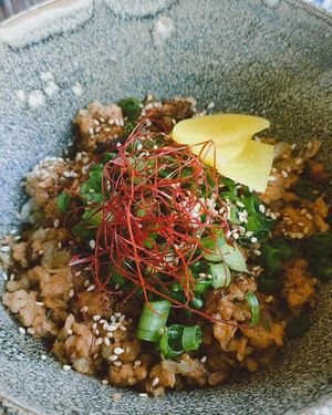Le donburi at Mori Cafe in Paris