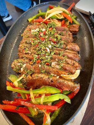 Asadito Plantivoro, Plantiribz with chimichurro, peppers, fries and soup at Planticeria in Panama City