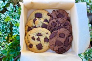 Mixed box of 6 cookies at Lulu's Cookies in Swindon
