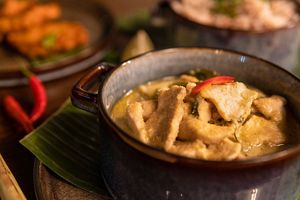 Vegan Yellow Curry at Le Bua Plaza in Eindhoven
