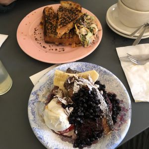Kimchi toast and “arme riddere”  at À la Lo in Stockholm