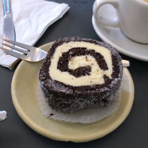 “Unelmatorttu” / "drömmetårta”  at À la Lo in Stockholm