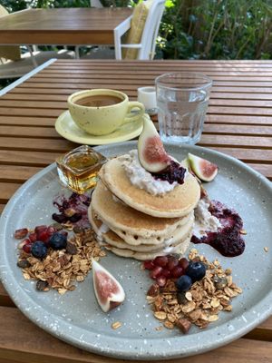 Vegan pancakes with fig  at Yellow Lane Cafe in Bangkok