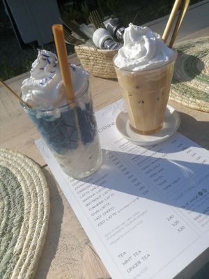 Blue magic & iced latte at Buitenplaats De Houtmaat in Hengelo